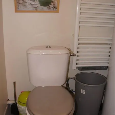 アパート Spacious 2-bedroom Family Duplex With Free Parking And Netflix ボルドー