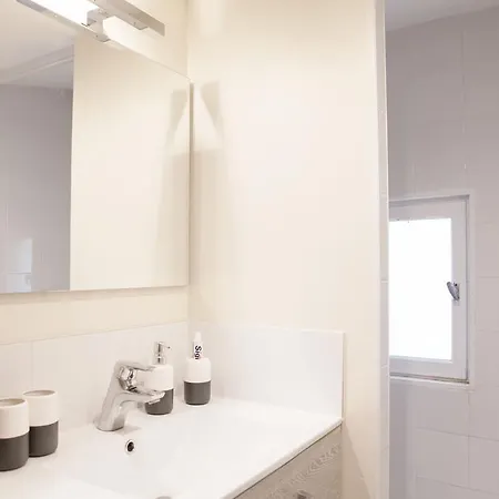 Free Parking - Self Checkin - Wifi - Duplex La Fusterie - Superbordeaux * Bordeaux
