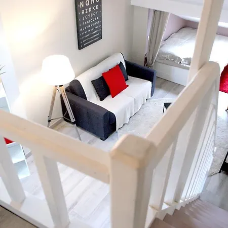 Spacious 2-bedroom Family Duplex With Free Parking And Netflix Bordeaux