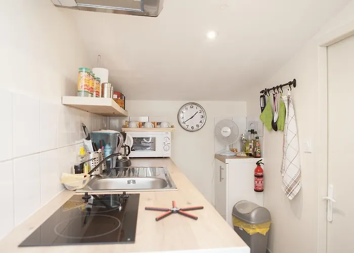 Apartamento Spacious 2-bedroom Family Duplex With Free Parking And Netflix *