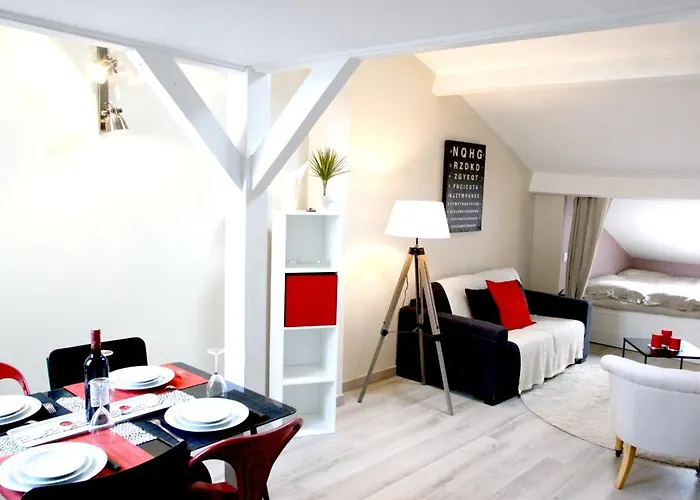 Apartamento Spacious 2-bedroom Family Duplex With Free Parking And Netflix